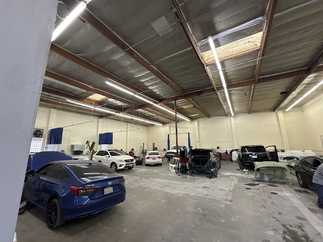 Auto Fix Collision Center