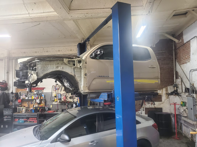 BM Auto Repair Collision Specialist