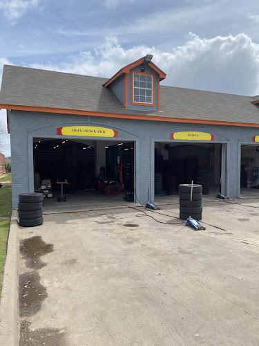 DEES TIRE SHOP