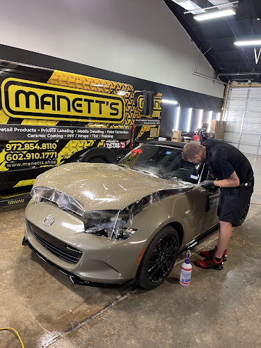 Manett’s llc