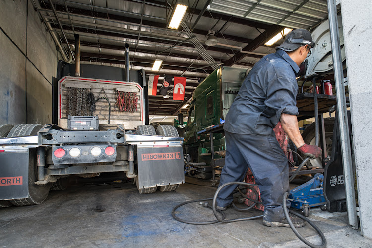 TX TRUCK SERVICE