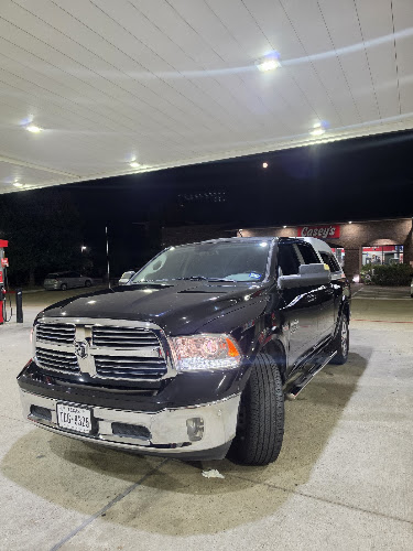 Uresti's Body Shop & Detailing