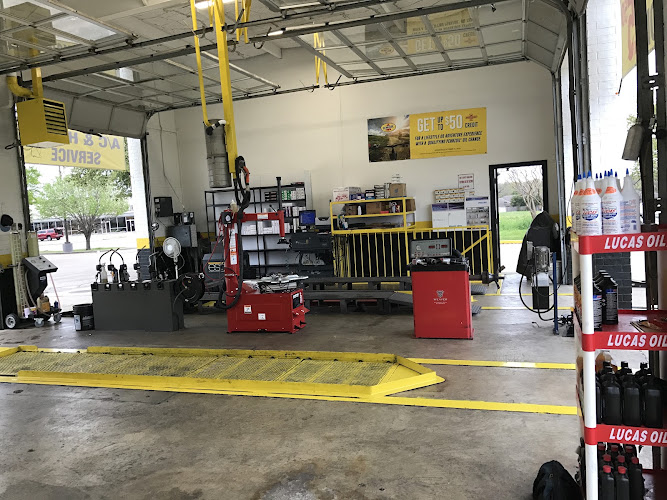 Ten Minute oil change, Desoto
