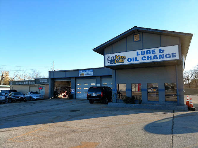 Sticker Station - Inspections & Oil Changes