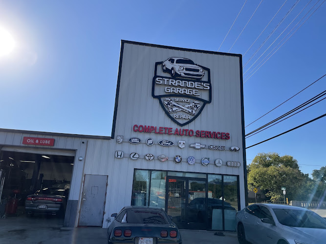 Strandes Garage
