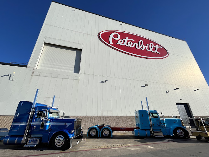 Peterbilt Motors Co Manufacturer