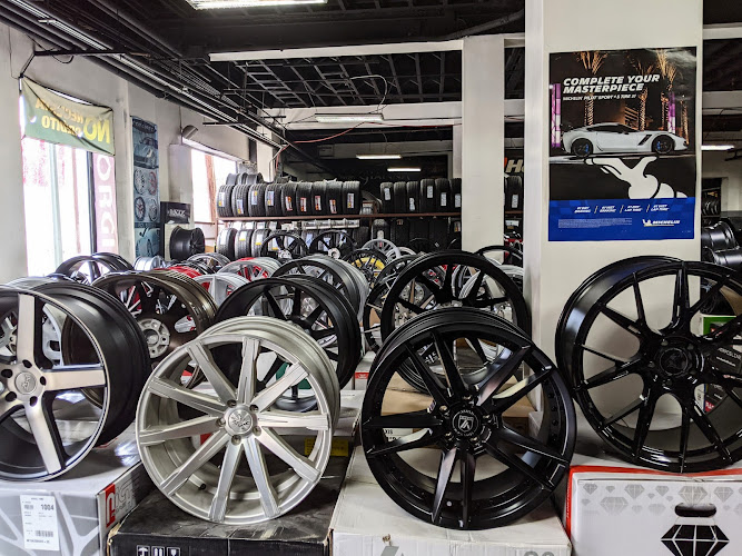 Downtown Tire & Wheel