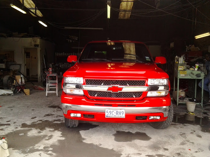 Lance's Auto Body