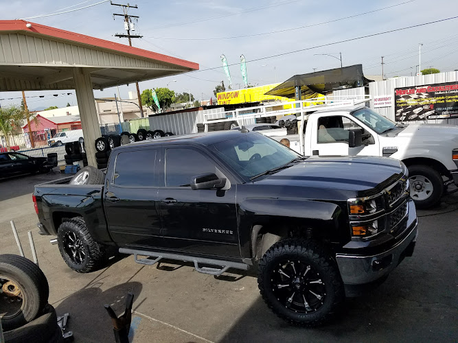 Tony's Wheels & Tires