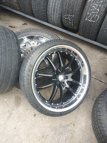 H & R Auto Repair