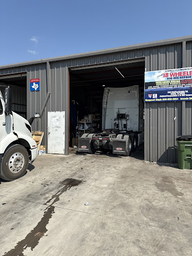 18 Wheeler Big Rig Repair