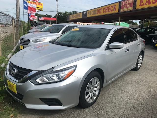 Luxury Auto Inc.