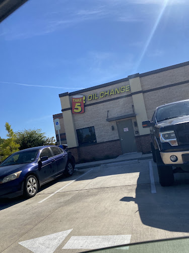 Take 5 Oil Change