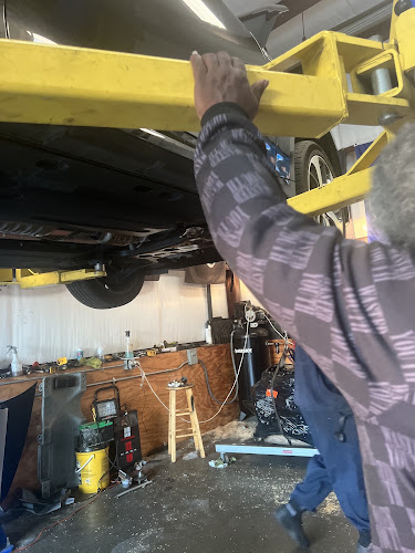 10 Minute Oil Change