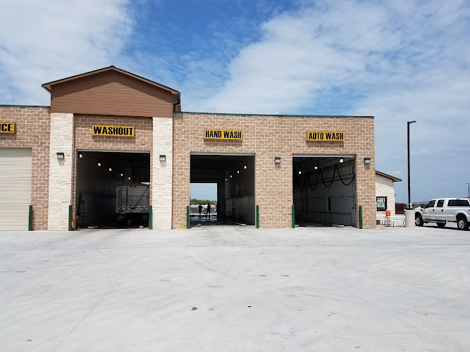 365 Truck Wash & REPAIR 365 Truck Wash & REPAIR