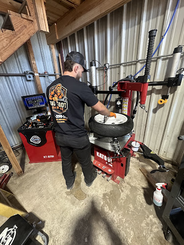 Big Foot Garage