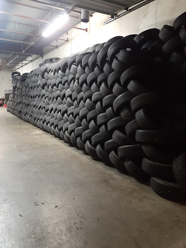 Hernandez Tire Shop