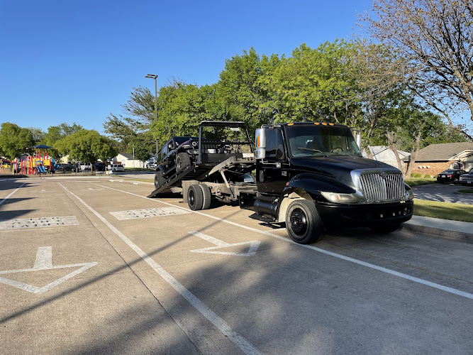 OVERLAND TOWING LLC