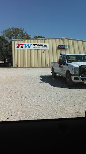 T & W Tire