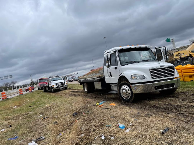 A & R TOWING LLC