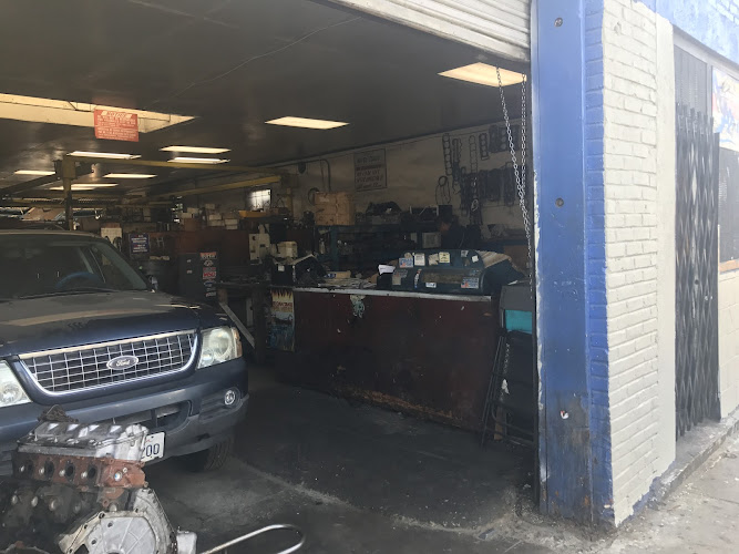 Ruiz Automotive & Engine Rebuild