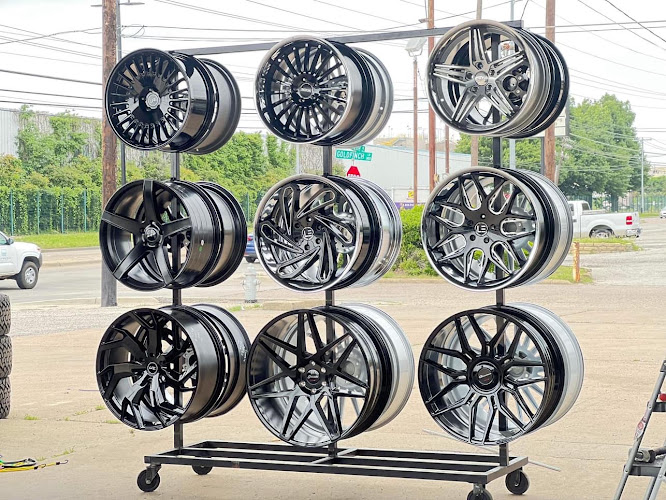 KING WHEEL & TIRE-BUCKNER