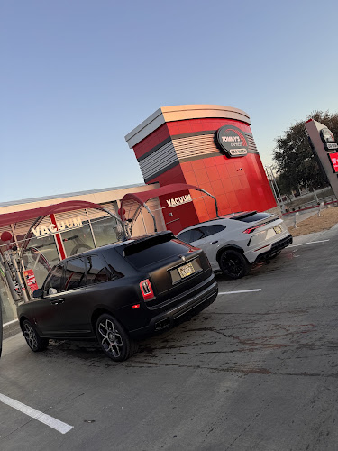 Tommy's Express® Car Wash
